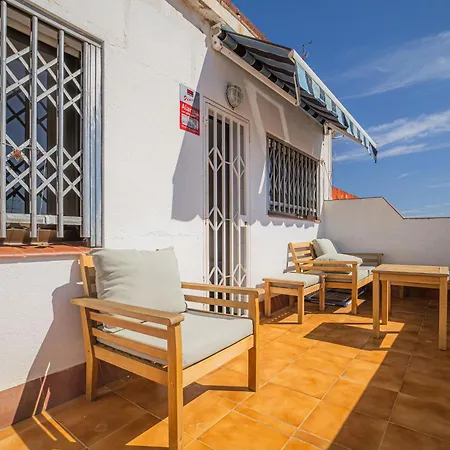 Sky Terrace Les Roquetes 아파트 *